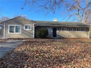 Building Photo - Freshly Renovated 5 Bedroom, 2 Bath Home Available Now!