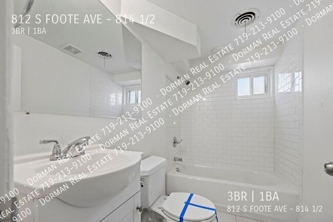Building Photo - 812 S Foote Ave
