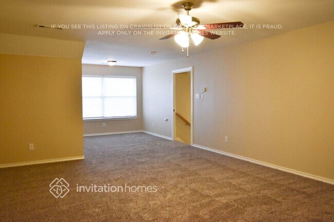 Building Photo - 505 Lakeview Cir