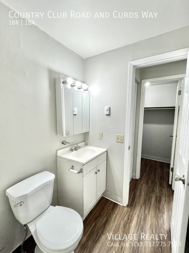 Building Photo - Newly-Remodeled 1-bed in small building wi...