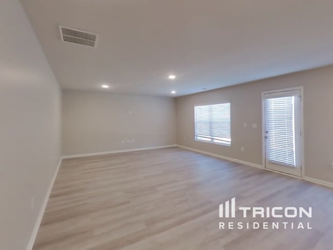 Building Photo - 2405 Cosmo Lane McDonough GA