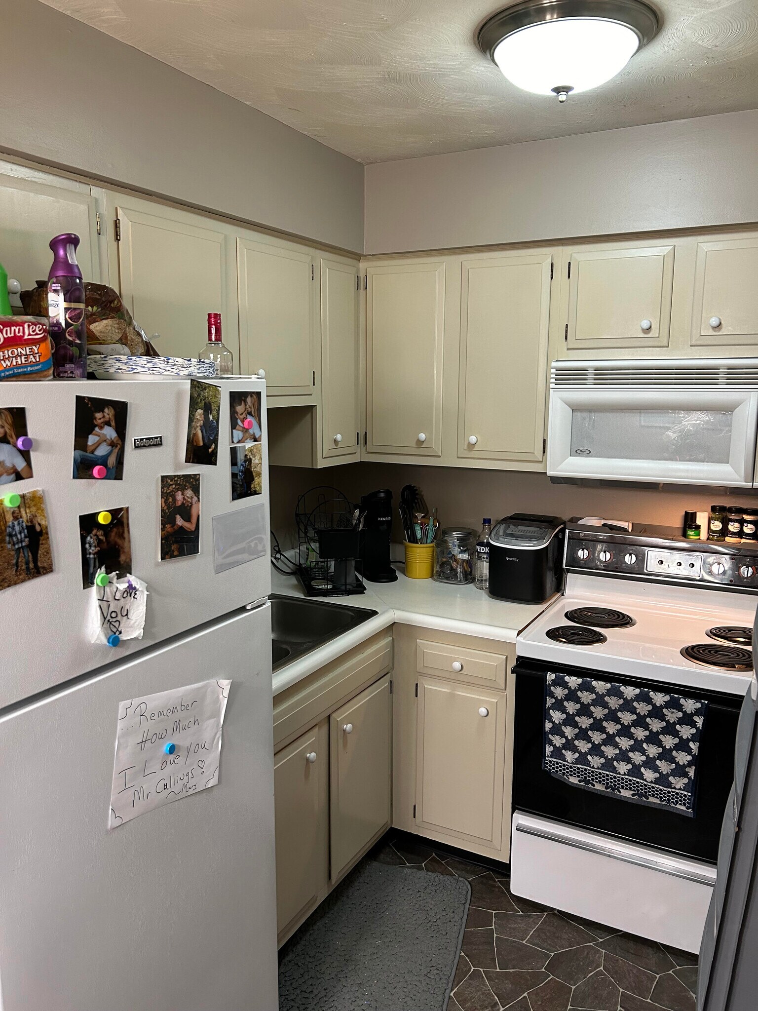 Building Photo - 200 Gronert Ln