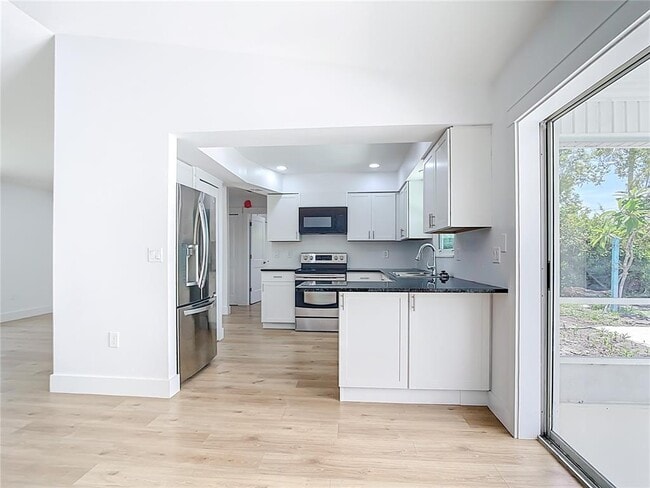 Building Photo - 7341 Hart St