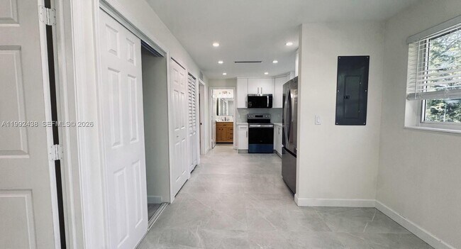 Building Photo - 8440 SW 107th St