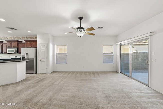 Building Photo - 14568 W Crocus Dr