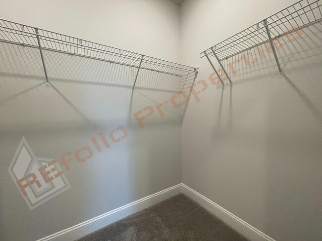 Building Photo - Amazing 4 Bedroom, 2.5 Bathroom Home with 1st Floor Primary Bedroom Suite, High Speed Internet, a...