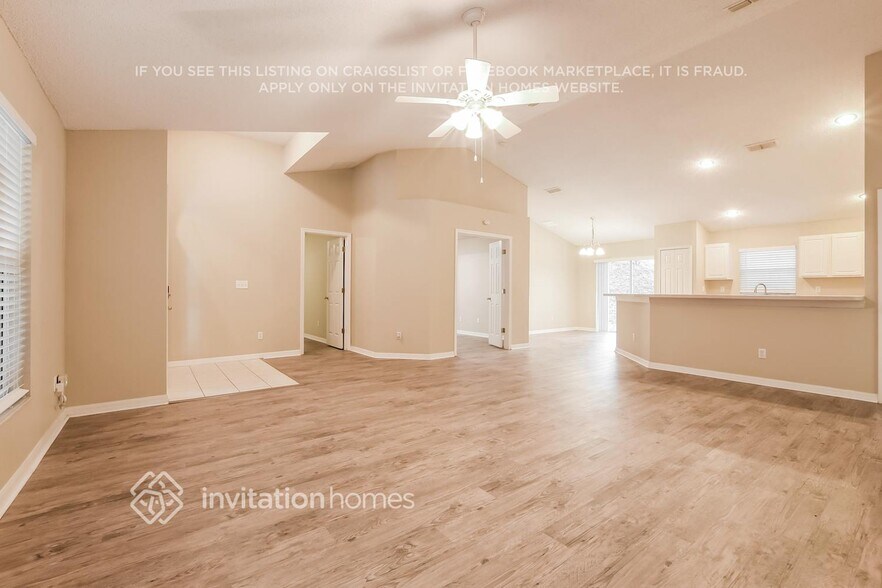 Building Photo - 1511 Canopy Oaks Dr