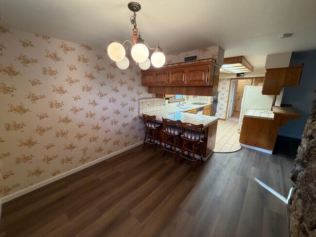 Building Photo - 3 Bedroom | 2 Bathroom | Single-Family Home in Sacramento