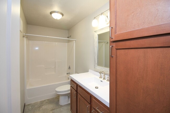 Building Photo - 1030 Tanner Ct