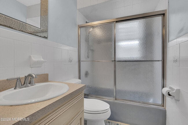 Building Photo - 8 President Ave