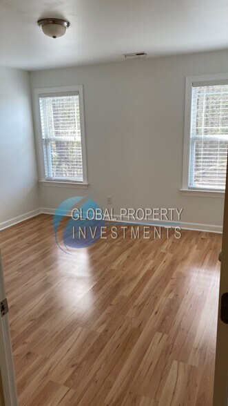 Building Photo - 4829 Landover Pine Pl