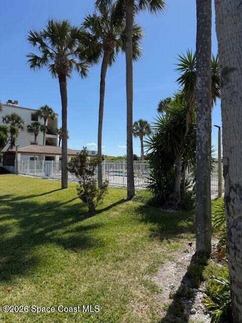 Building Photo - 2467 S Washington Ave