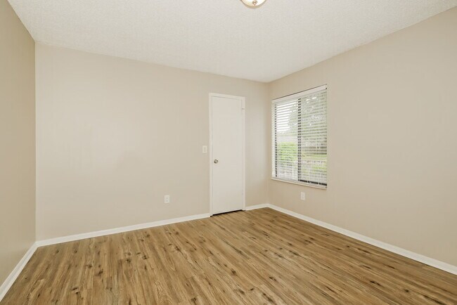 Building Photo - 4767 Wassail Dr
