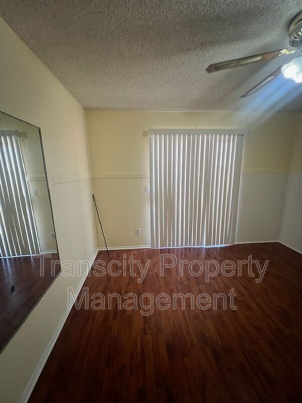 Building Photo - 4714 E Caballero St