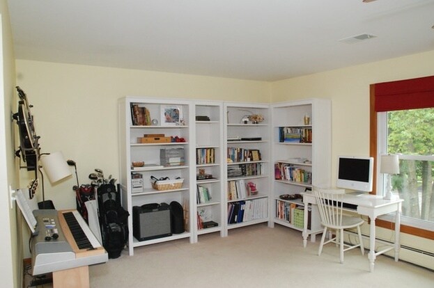 Building Photo - 640 56th Pl