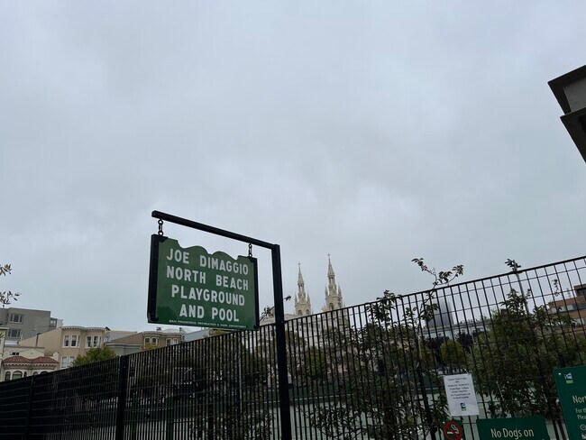 Building Photo - 445 Chestnut St