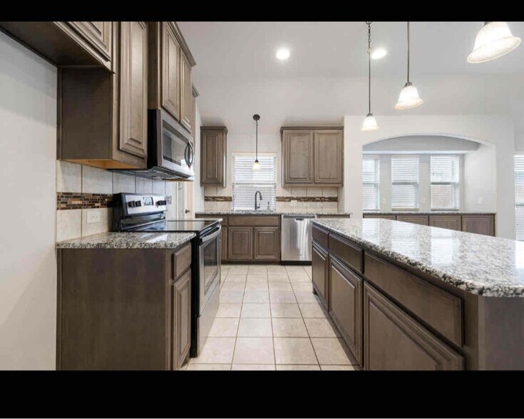 Building Photo - 4228 Sweet Clover Ln