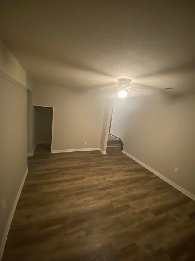 Building Photo - 3107 N 95th St