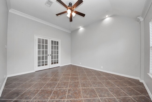 Building Photo - 18403 Sierra Falls Ct