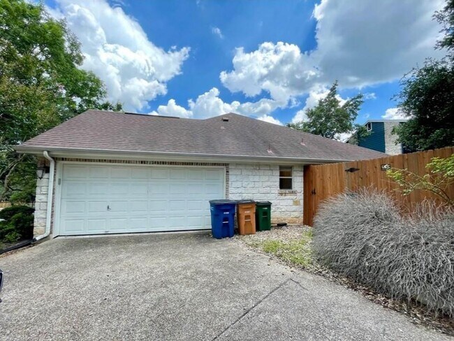 Building Photo - 3601 Serena Woods Ct