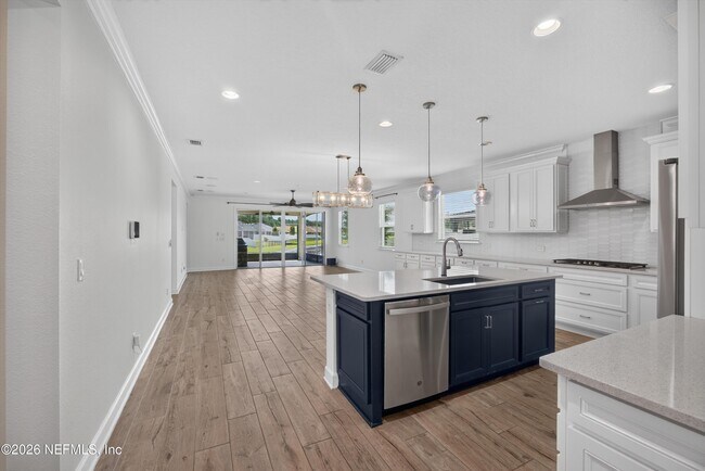 Building Photo - 855 Flach Dr