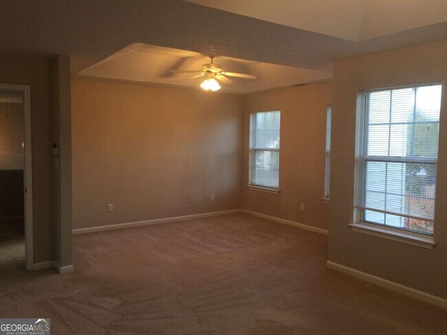 Building Photo - 532 Easton Dr