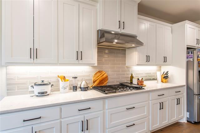 Building Photo - 1700 Hydrangea Ln