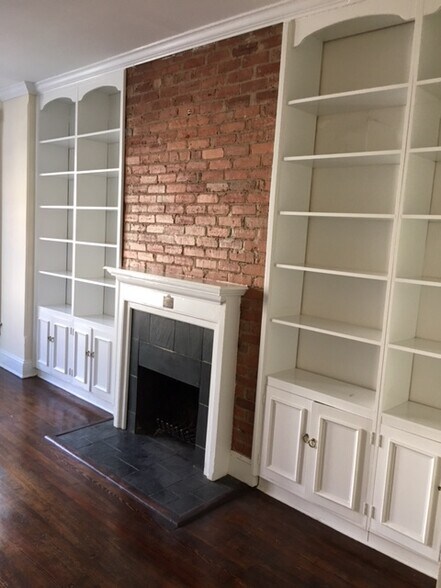 Building Photo - 2104 O St NW