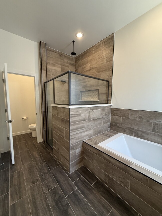 Building Photo - 13389 Carterton Ave