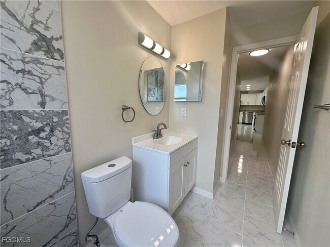 Building Photo - 4802 Tudor Dr