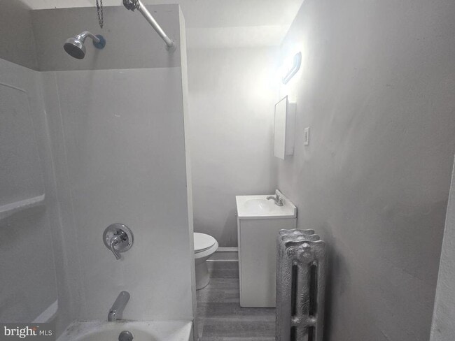 Building Photo - 2642 S 67th St