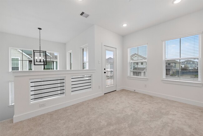 Building Photo - 15162 Post Oak Fls Dr