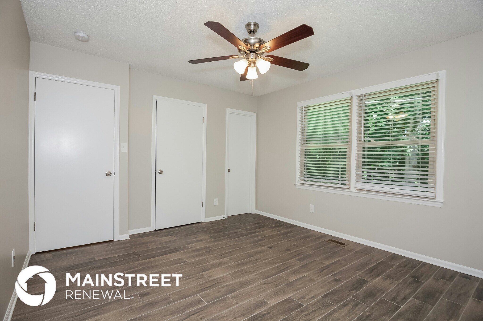 Building Photo - 4542 Lisa Dr