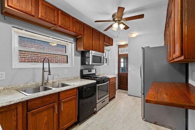 Building Photo - 4011 McDonald Ave