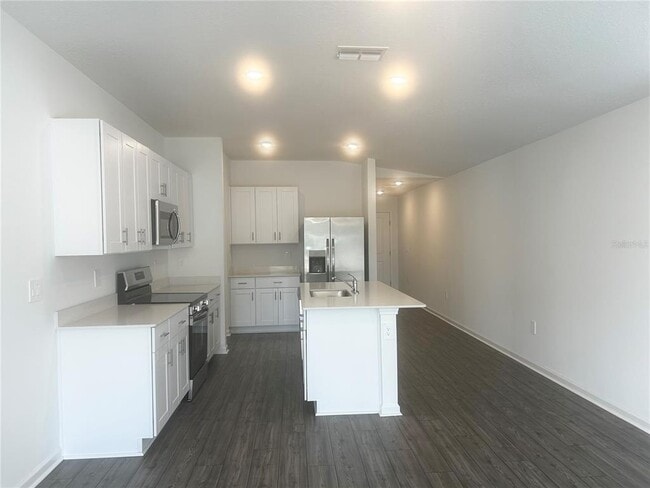 Building Photo - 8480 SW 41st Cir