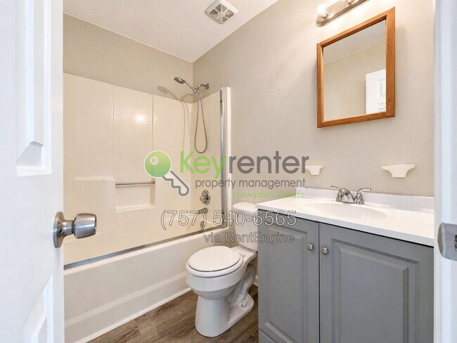 Building Photo - 810 Huntly Dr