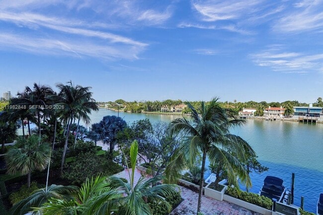 Building Photo - 5600 Collins Ave