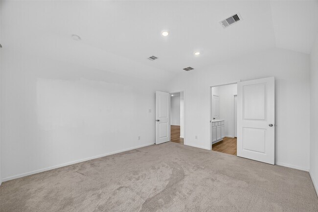 Building Photo - 3013 Myrtle Bch Ln