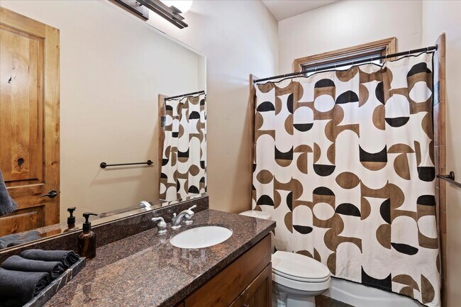 Building Photo - 4378 Sunrise Dr