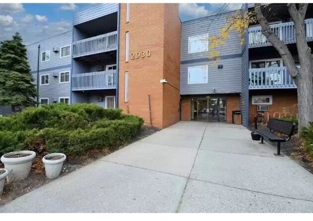 Primary Photo - 2930 Blaisdell Ave