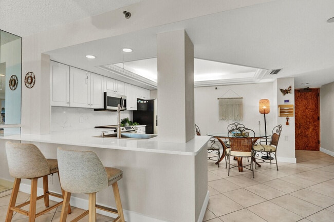 Building Photo - 2800 N Hwy A1A