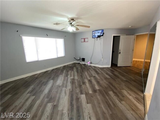 Building Photo - 1154 Warm Sun Ct
