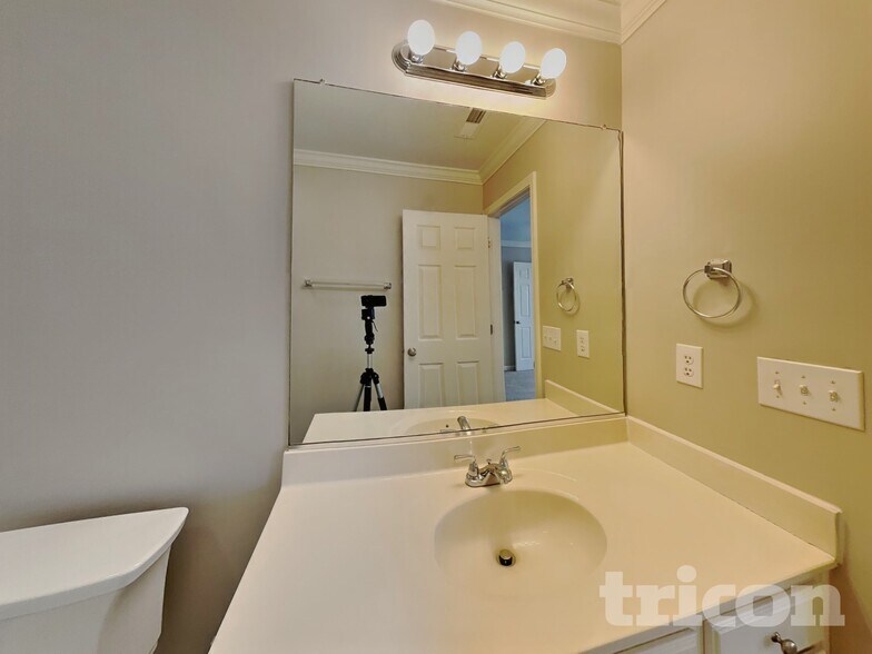 Building Photo - 3871 Range Crest Ct