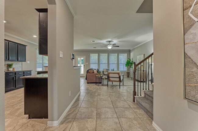 Building Photo - 2437 Branshill Dr