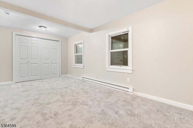 Building Photo - 110 Lake Iliff Rd