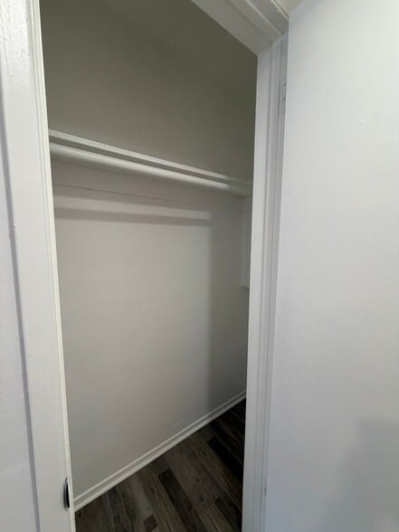Building Photo - 1825 N Gramercy Pl
