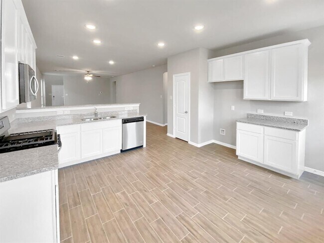 Building Photo - 847 Redinger Ridge Dr