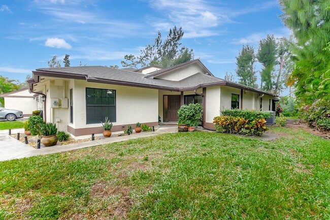 Primary Photo - 20771 Boca Ridge Dr N