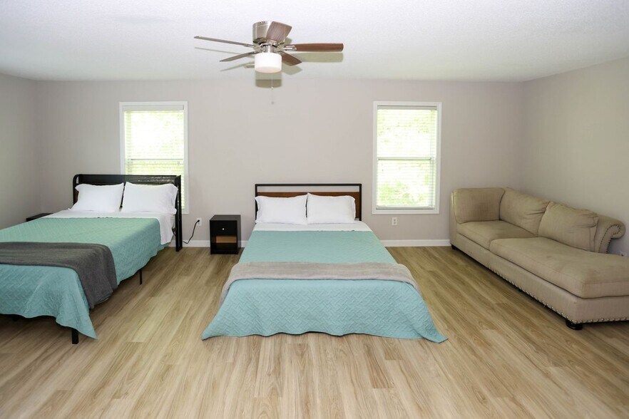 Building Photo - 7116 Blairs View Dr