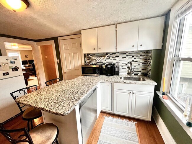 Building Photo - 23 Enon Wy